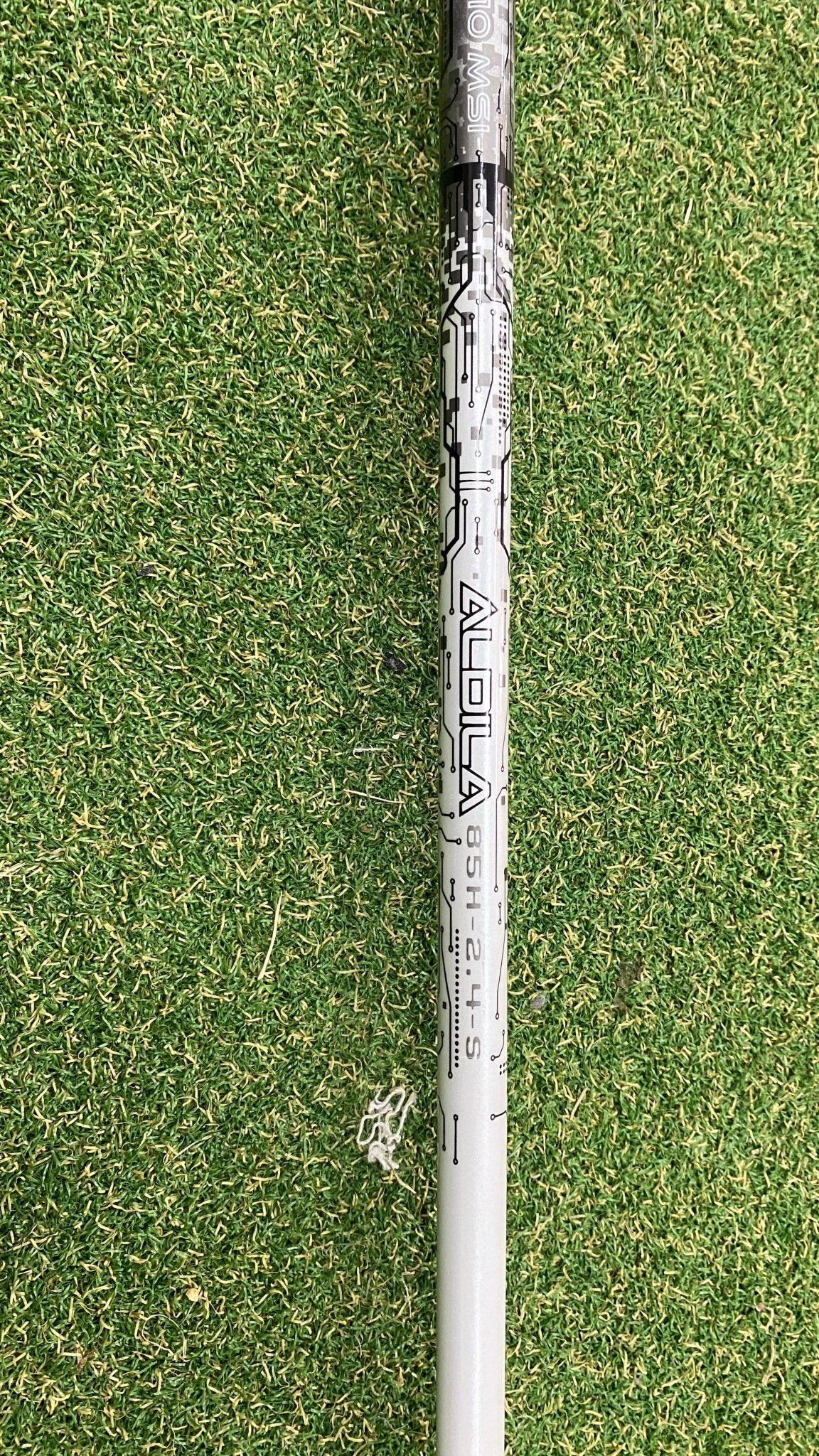 Left Handed Titleist 816H2 Hybrid Aldila Rogue TX Flex - WeBuyGolf ZA