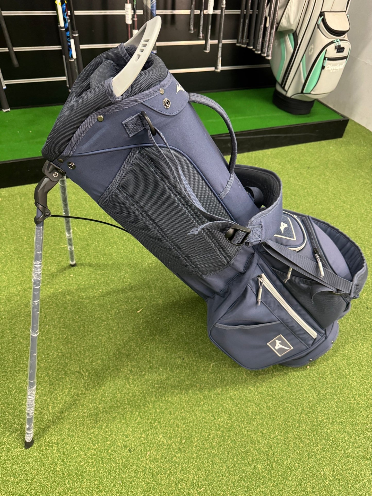 Mizuno BR - D3 Stand Bag Slightly Used - WeBuyGolf ZA